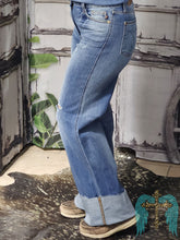 Load image into Gallery viewer, Judy Blue HW Retro Wide Cuffed Leg