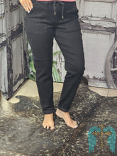 Load image into Gallery viewer, Judy Blue Joggers-Black HW