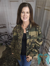 Load image into Gallery viewer, Camo and Leopard Combo Twill Jacket