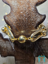 Load image into Gallery viewer, 18K Plated Large Link Necklace With Magnetic Closure