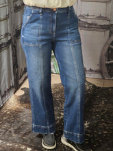 Load image into Gallery viewer, Risen HR Straight Front Seam Crop Jeans