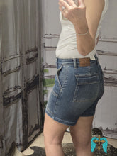 Load image into Gallery viewer, Judy Blue HW Utility Mid Length Shorts