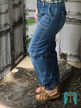 Load image into Gallery viewer, Risen High Rise-Ankle Jogger Relaxed Jeans