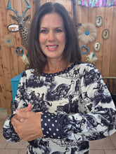 Load image into Gallery viewer, Rodeo Dotty Top With Horses