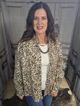 Load image into Gallery viewer, Leopard Button Up Jacket