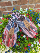 Load image into Gallery viewer, Very G United Denim Star Flip Flop