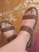 Load image into Gallery viewer, Very G Yara Sandal-Tan