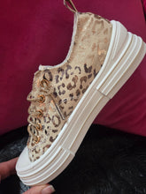 Load image into Gallery viewer, Very G Aman Leopard Sneakers
