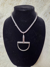 Load image into Gallery viewer, Snaffle Bit Necklace