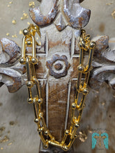 Load image into Gallery viewer, 18K Plated Large Link Necklace With Magnetic Closure