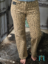 Load image into Gallery viewer, Risen Leopard MR Ankle Slim Straight Pants