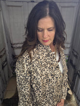 Load image into Gallery viewer, Leopard Button Up Jacket