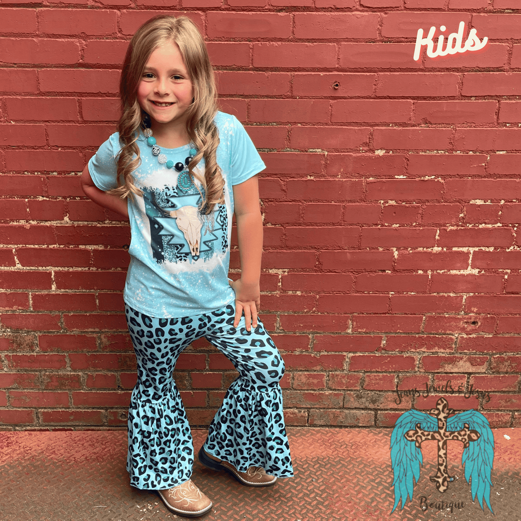 Girls Set Aztec Printed Tee & Cheetah Bells