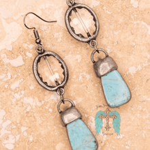 Load image into Gallery viewer, Jade Pica Earring
