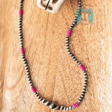 Load image into Gallery viewer, Silver Cliff Beaded Necklace - 2 Colors
