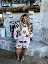 Load image into Gallery viewer, Daisy Cloud Lounge Set - Jeans Jewels and Jesus Boutique
