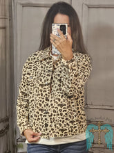 Load image into Gallery viewer, Leopard Corduroy Jacket
