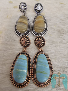 Agate Stone With Concho Stud Earring