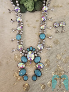 Canecreek Silvertone Iridescent Crystal Naja Necklace Set