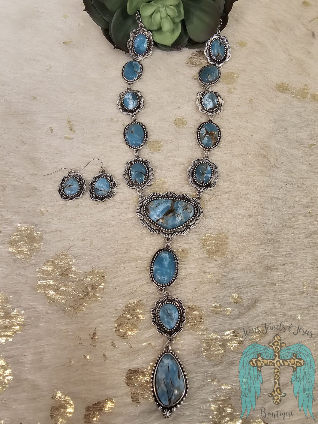 Western Turquoise Stone Necklace Set