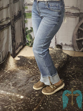 Load image into Gallery viewer, Risen High Rise-Straight-Cuffed Relaxed Jeans
