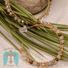 Load image into Gallery viewer, Paisley Earrings Beige

