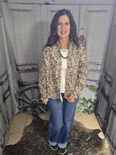Load image into Gallery viewer, Leopard Button Up Jacket
