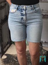 Load image into Gallery viewer, Risen TC- High Rise-Mid Length Raw Hem Short
