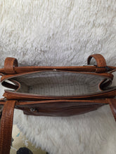 Load image into Gallery viewer, Zidana Aria Amethyst Veg Tanned Leather Tote Bag
