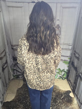 Load image into Gallery viewer, Leopard Button Up Jacket
