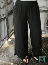 Load image into Gallery viewer, Umgee Linen Pants-Black
