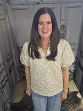 Load image into Gallery viewer, Floral Balloon Sleeved Top With Ruffled V-Neck
