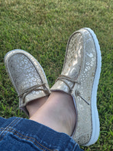 Load image into Gallery viewer, Very G Holly Leopard Slip-on Shoe
