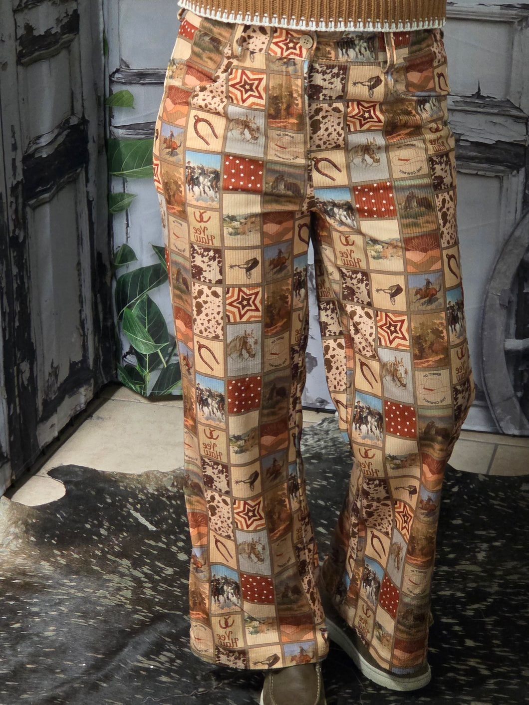 Western Square Corduroy Pant