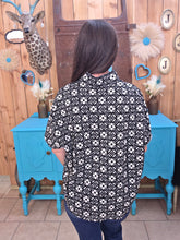 Load image into Gallery viewer, Umgee Black &amp; Ivory Blossom Top
