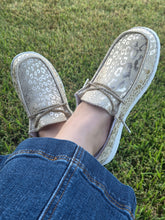 Load image into Gallery viewer, Very G Holly Leopard Slip-on Shoe

