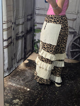 Load image into Gallery viewer, POL Leopard And Ruffled Pants
