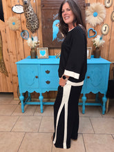 Load image into Gallery viewer, Umgee Black Ivory Matching Set – Wide Leg Pants &amp; 3/4 Sleeve Top
