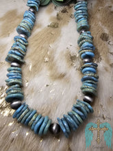 Load image into Gallery viewer, Turquoise Chip Necklace - Jeans Jewels and Jesus Boutique
