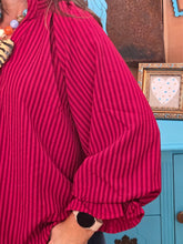 Load image into Gallery viewer, Umgee Crimson Top - Jeans Jewels and Jesus Boutique
